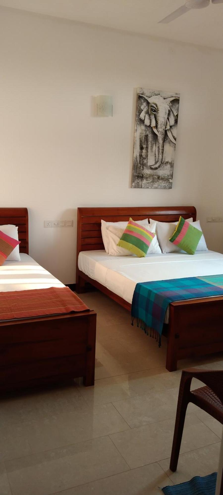 Pick & Go White House Bed & Breakfast Negombo Luaran gambar