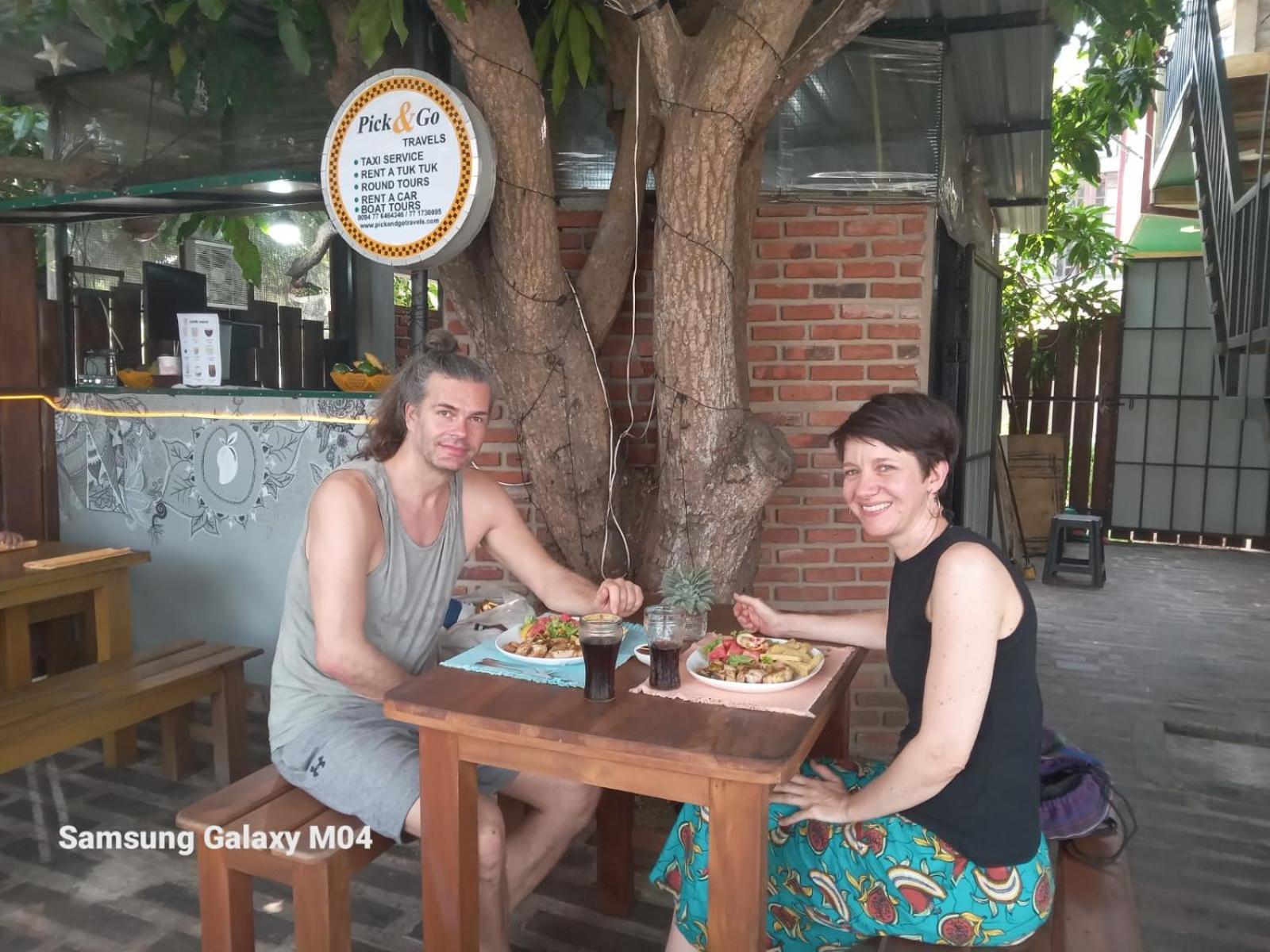 Pick & Go White House Bed & Breakfast Negombo Luaran gambar