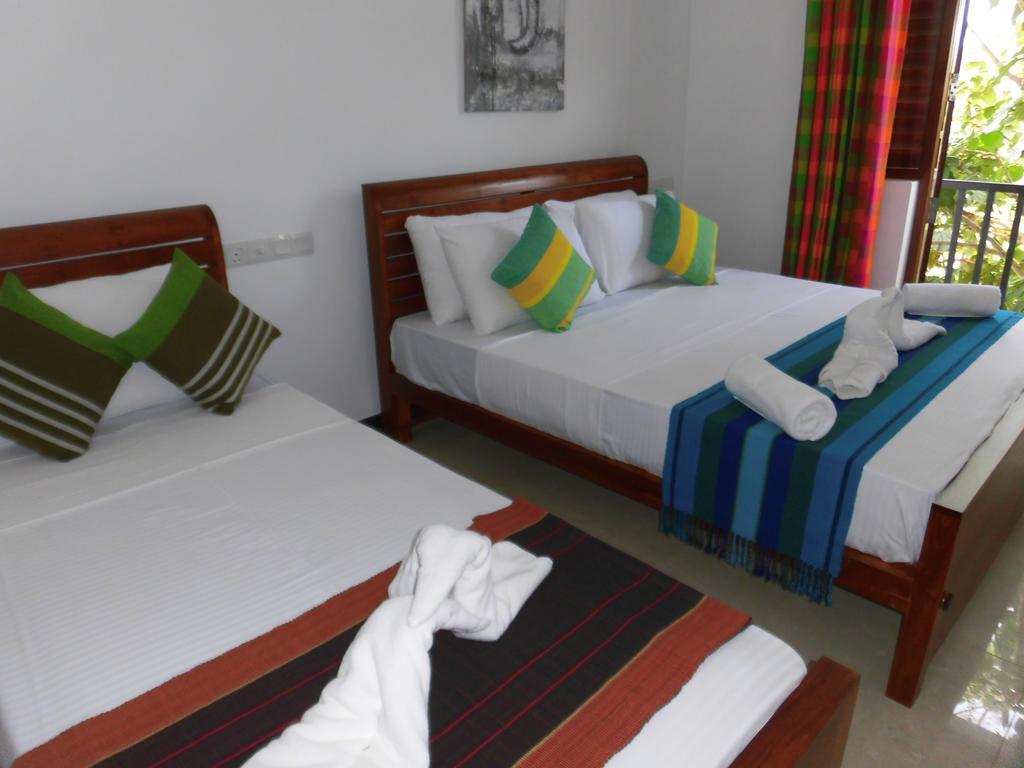 Pick & Go White House Bed & Breakfast Negombo Luaran gambar