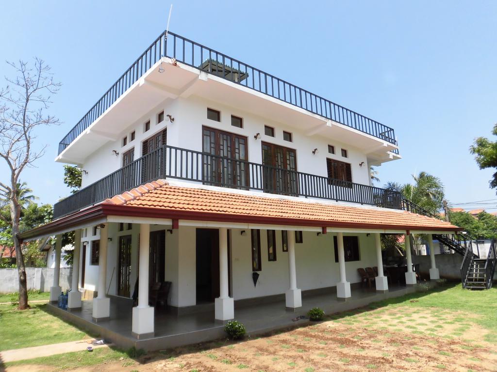 Pick & Go White House Bed & Breakfast Negombo Luaran gambar