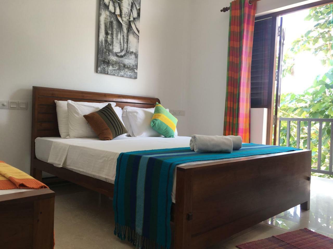 Pick & Go White House Bed & Breakfast Negombo Luaran gambar