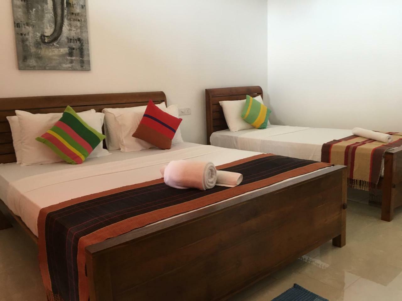 Pick & Go White House Bed & Breakfast Negombo Luaran gambar